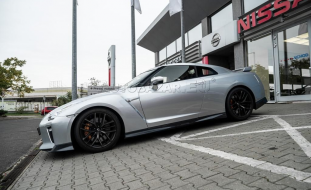 Nissan GT-R
