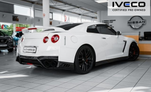 Nissan GT-R