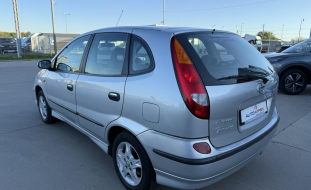Nissan Almera